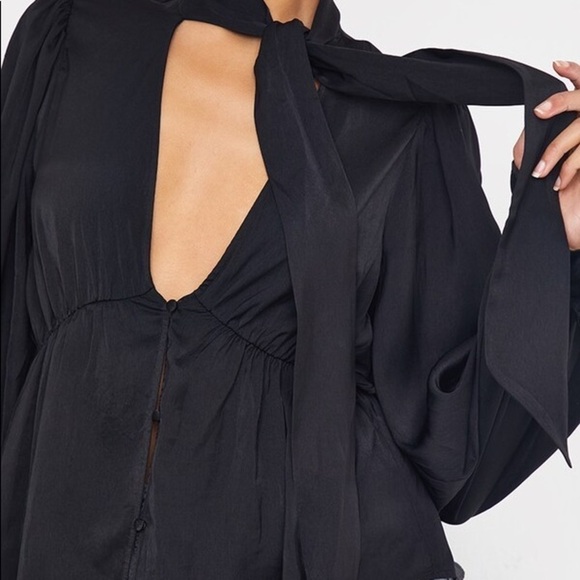 PrettyLittleThing Satin PussyBow Blouse Black - US 4 - Picture 2 of 8